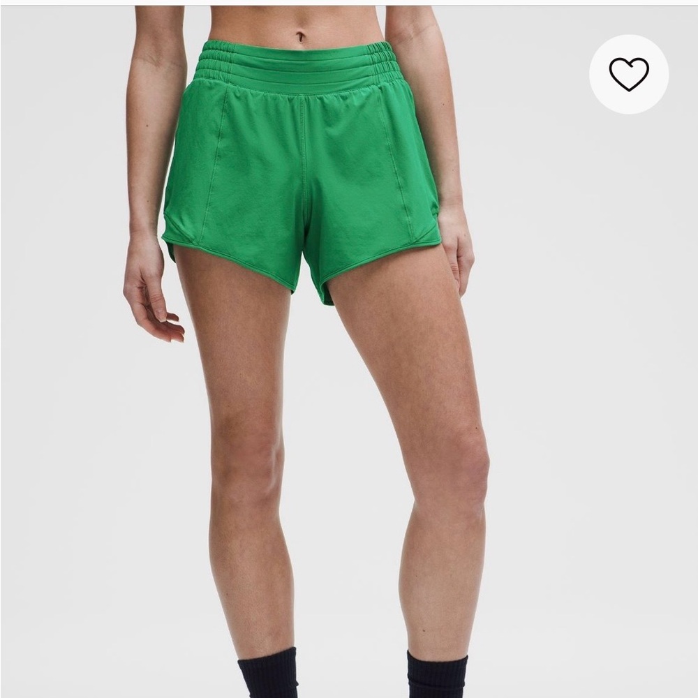 Lululemon Hotty Hot 4” size 6